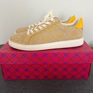 Tory Burch T- Monogram Howell sneakers
